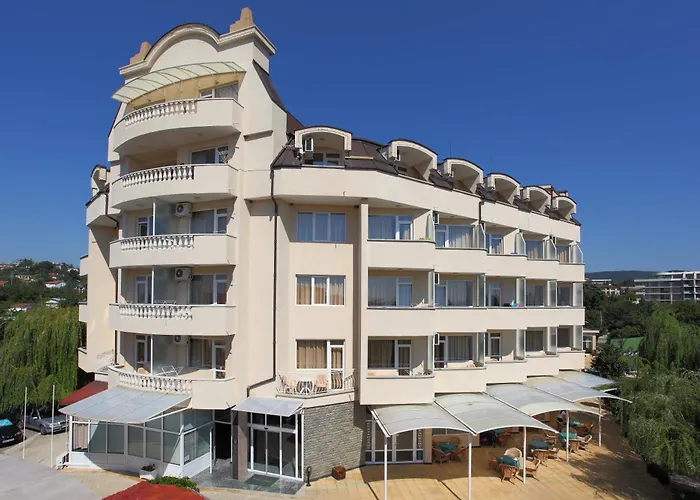 Aurora Hotel Saints Constantine and Helena