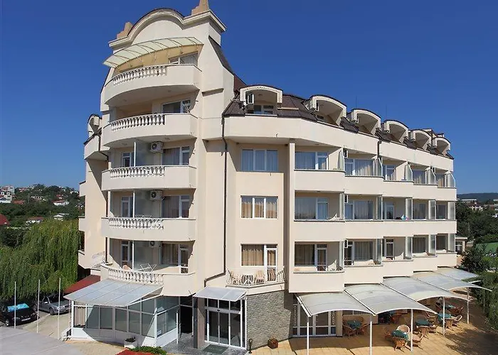 Aurora Hotel 3*