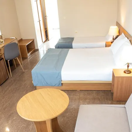 Aurora 3* Saints Constantine and Helena