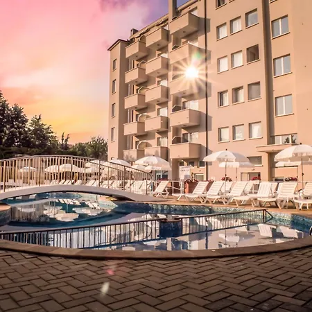 Aurora 3*