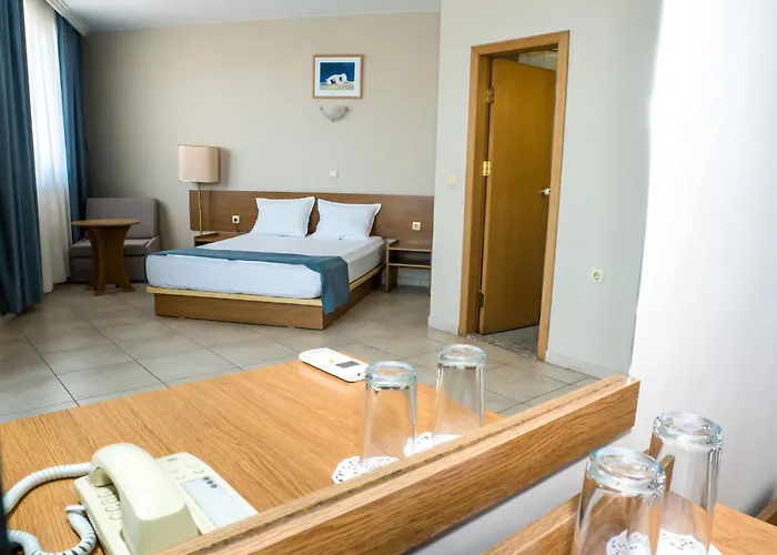 Aurora セインツ・コンスタンティン＆ヘレナ